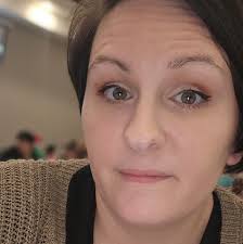 Comment "LIST" for my free 100 word list for toddlers! These are the words  I like to target in speech therapy because they are the most effective at  increasing your toddler's language