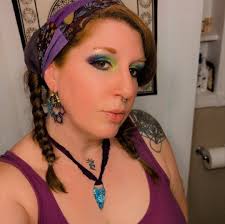 As a neuroscience coach and closet musician, I've stumbled upon an  intriguing technique for generating sound healing through the use of a  looping tool. When I played for a friend over the