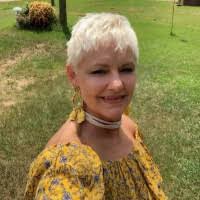 Wendy Capps's Instagram, Twitter & Facebook