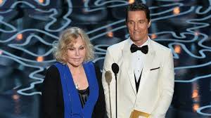 Matthew david mcconaughey is an american actor and producer. Who Was Matthew Mcconaughey S Co Presenter At Oscars Abc News