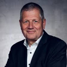 I'm excited to announce my new role as Chief Commercial Officer @ RDi.