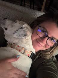 I fell asleep listening to my favorite song!" 🎧😴🐾