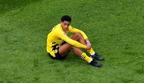 Latest on borussia dortmund midfielder jude bellingham including news, stats, videos, highlights and more on espn. 90plus Dortmund Bellingham Erhalt Rassistische Beleidigungen Auf Instagram 90plus