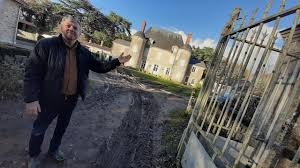 Chambre a 70e d apres. Pres De Nantes Un Couple Donne Une Nouvelle Vie Au Chateau De La Mazure L Hebdo De Sevre Et Maine