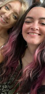 Who can do a platinum blonde and red hair color transformation?