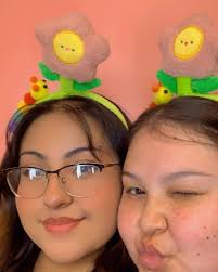 Esme Leon (@itzzzz_esme) • Instagram photos and videos