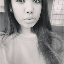 Anissa Woods (anissasarahwood)