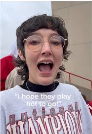 I Hope They Play Hottogo Ou Game