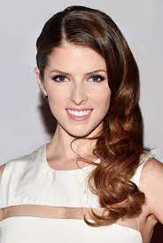 10 Things Girls With Perfect Hair Always Do Anna Kendrick Pictures Perfect Hair Anna Kendrick