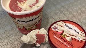 The gelato is sweet tasting like pistachio ice cream, but you also get that roasted pistachio taste, something i hadn't encountered in a frozen pistachio delicacy. Haagen Dazs Ruby Pistachio Crispy Trio Layers Review De En Youtube
