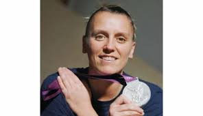 Je n'ai plus du tout de cartilage. Les os frottent les uns contre les  autres »