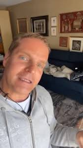 Sanyika a dél-franciaországi biztonsági őr #cylaofficial #cyla