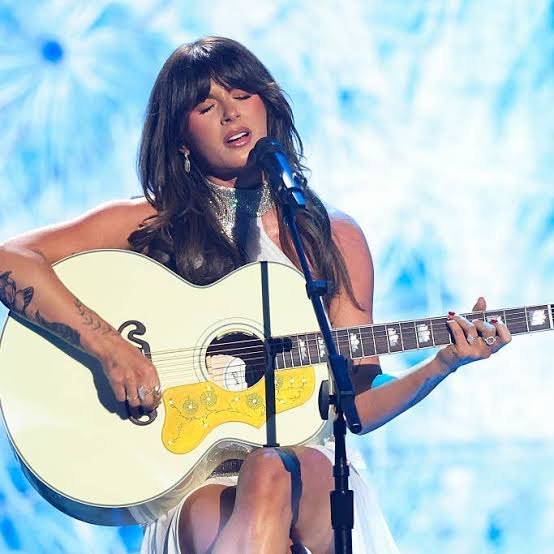 Country Music Star Ella Langley Reaches Best-Selling Milestone Amid Tour - Parade