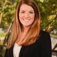 Amanda Dutka's Instagram, Twitter & Facebook