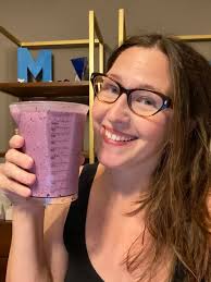 I make my living off the evening news Just give me something, something I  can use 😊😎😊 and so here we are at laundry day 😏 My housemates know this  episode... they