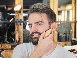 Faire pousser des ongles longs et forts est un processus qui se compose de plusieurs étapes. 5 Choses Qui Accelerent La Pousse De Votre Barbe Big Blog