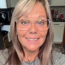 Dye-free snack alternatives for grocery orders