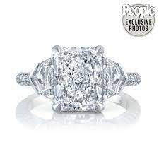 All About The 4 5 Carat Show Stopper Engagement Ring Dale Moss Gave The Bachelorette S Clare Crawley Celebrity Engagement Rings Huge Engagement Rings Engagement