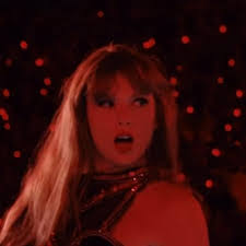 Veronica Fan's Instagram, Twitter & Facebook