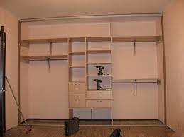 Sunta boyamak için öncelikle lake macun ile macun çekilmelidir. Sunta Onemli Nuanslardan Ev Mobilyalarinda Boyama Yontemleri Evde Dsp Boyama