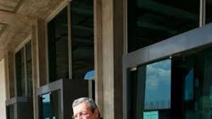 Profesor asociado «com agragação», jubilado. Escritorio De Judice Em Tribunal Discutida Indemnizacao De 10 Milhoes Portugal Correio Da Manha