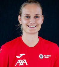 Lorena Barton's Instagram, Twitter & Facebook