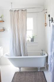 Farmhouse Bathroom Decor Makeover With Clawfoot Tub Clawfoot Tub Bathroom Clawfoot Tub Farmhouse Bathroom Decor