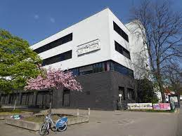 Oberstufenzentrum banken, immobilien und versicherungen; Datei Moabit Oberstufenzentrum Banken Immobilien Und Versicherungen 010 Jpg Wikipedia