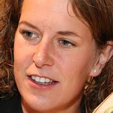 Double olympic gold medal winning long track speed skater ireen wust talks us through her 1500m event at the vancouver 2010. Ireen Wust Bio Facts Family Famous Birthdays