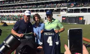 Последние твиты от jordan spieth (@jordanspieth). Jordan Spieth Shares Moment With Cancer Survivor At Wm Phoenix Open