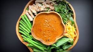 Rebus bayam sampai layu, kemudian peras airnya dan rajang selain dibuat tahu telur, tahu dan telur juga bisa diolah menjadi omelet. Bikin Resep Tahu Telur Pecal Di Rumah Aja Menu Diet Usai Lebaran