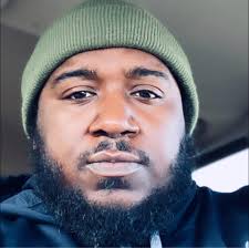 What are the remedies for a Frenchie that won't stop licking her paws?