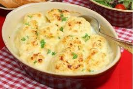 Gratin De Chou Fleur Au Parmesan Onctueux Et Epice Marmite Du Monde Chou Fleur Roti Au Four Alimentation Chou Fleur Roti