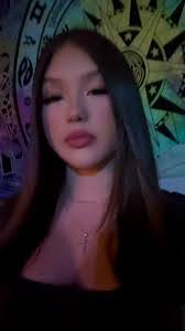 Alexis Bagley's Instagram, Twitter & Facebook