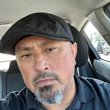 Is Cliqly still around?