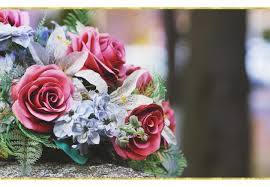 While there is nothing you can do that can take their pain away, there are some ways that you can help to lessen it. What To Say At A Funeral Kind Words Of Comfort Ftd Com