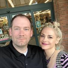 Erlyn Madsen and Brandon Mull's Wedding Registry