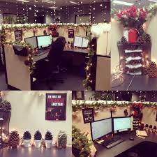 A quick and easy way to add pops of holiday color to your office is by lining. 20 Office Christmas Decorating Ideas Decoratoo Office Christmas Decorations Christmas Cubicle Decorations Christmas Desk Decorations