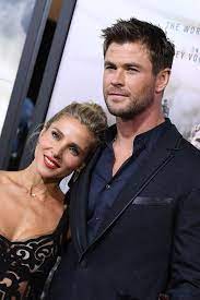 The actor showed off his huge arms while on a. Elsa Pataky Chris Hemsworth Pikante Details Uber Ihre Ehe Gala De