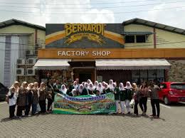 Proses pembuatan sosis untuk edukasi sosis adalah makanan yang umumnya terbuat dari daging (daging sapi, ayam masih mau makan sosis? Kunjungan Industri Akafarma Sunan Giri Ponorogo Ke Pt Bernardi Sidoarjo Akafarma Sunan Giri Ekstraksi Bulletin