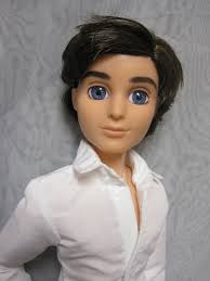 Never Grow Up: A Mom's Guide to Dolls and More: Moxie Teenz Gavin Review