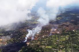 Volcanic smog can cause respiratory problems and irritate skin and mucous membranes. Hawaii Volcano Eruption Dangerous Volcanic Smog Blankets Sky In Marshall Islands Thousands Of Miles From Kilauea