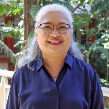 Roslyn Good's Instagram, Twitter & Facebook