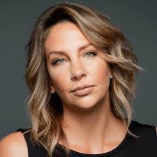 Sarah Huff's Instagram, Twitter & Facebook