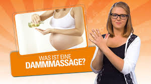 Ich würde ihnen raten, eine gute dammmassage durchzuführen, damit. Was Ist Eine Dammmassage Hebamme Swantje Wird Das Baby Schon Schaukeln Youtube