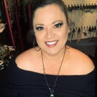 Amy Menard's Instagram, Twitter & Facebook