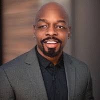 Roland Miller's Instagram, Twitter & Facebook