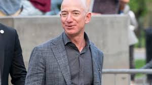 Отримані з продажу гроші передадуть до фонду blue origin — club for the future, щоб надихнути майбутні покоління і допомогти розвивати технології для життя в космосі. Dzheff Bezos Poletit V Kosmos Na Korable Blue Origin Novosti Rbk Investicii