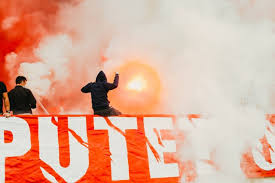 Matchs en direct de uta arad : Footballawaydays On Twitter Uta Arad Ultras Protested Against Romanian Federation Decision To Organise A Play Off Tournament Between First 6 Teams On Rankings Of Liga 2 And Reduced Their Points To Half Https T Co Gh4nki7cbt