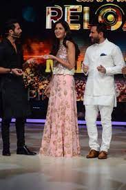 Pin On Saif Ali Khan Kareena Kapoor Khan